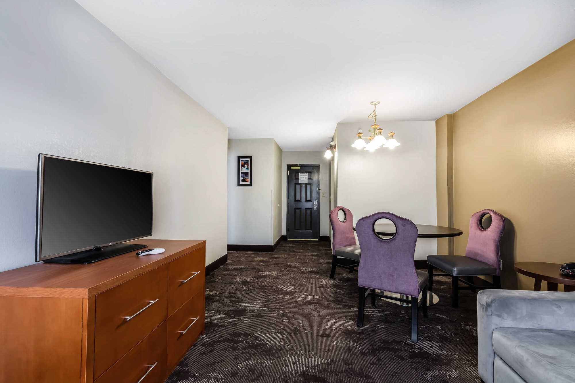 Comfort Inn & Suites Nashville Near Tanger Outlets I-24 Antioch Rum bild
